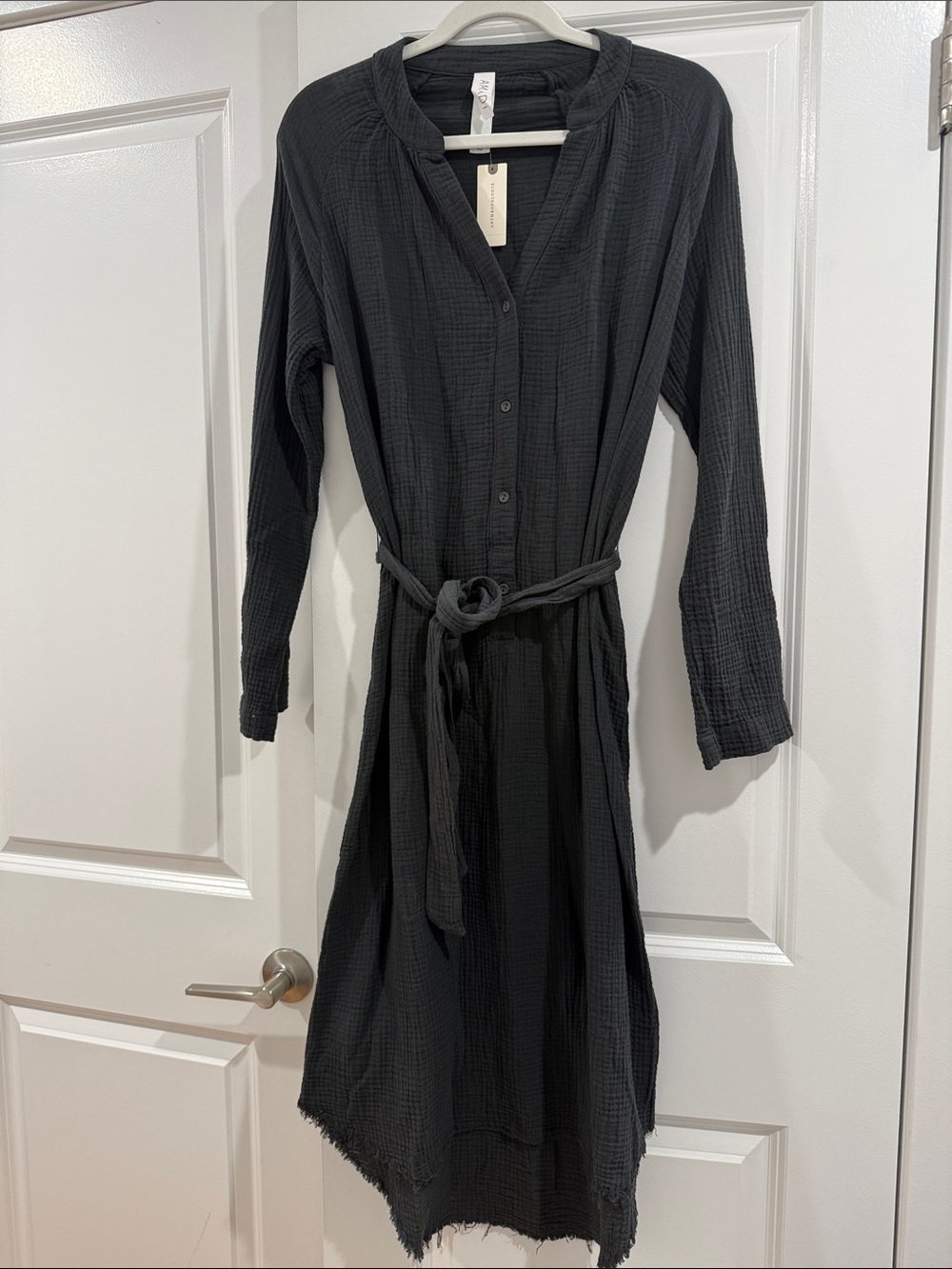 Women's Black Long Sleeve Button-Front Midi Dress with Tie Waist